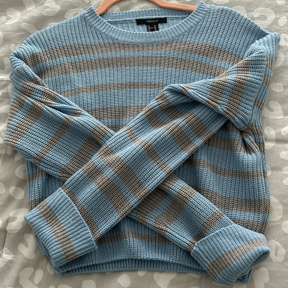 Baby blue and grey striped sweater (xl) 💙🦋🐭🐰 - Picture 2 of 3